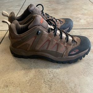 Salomon Contagrip hiking shoes